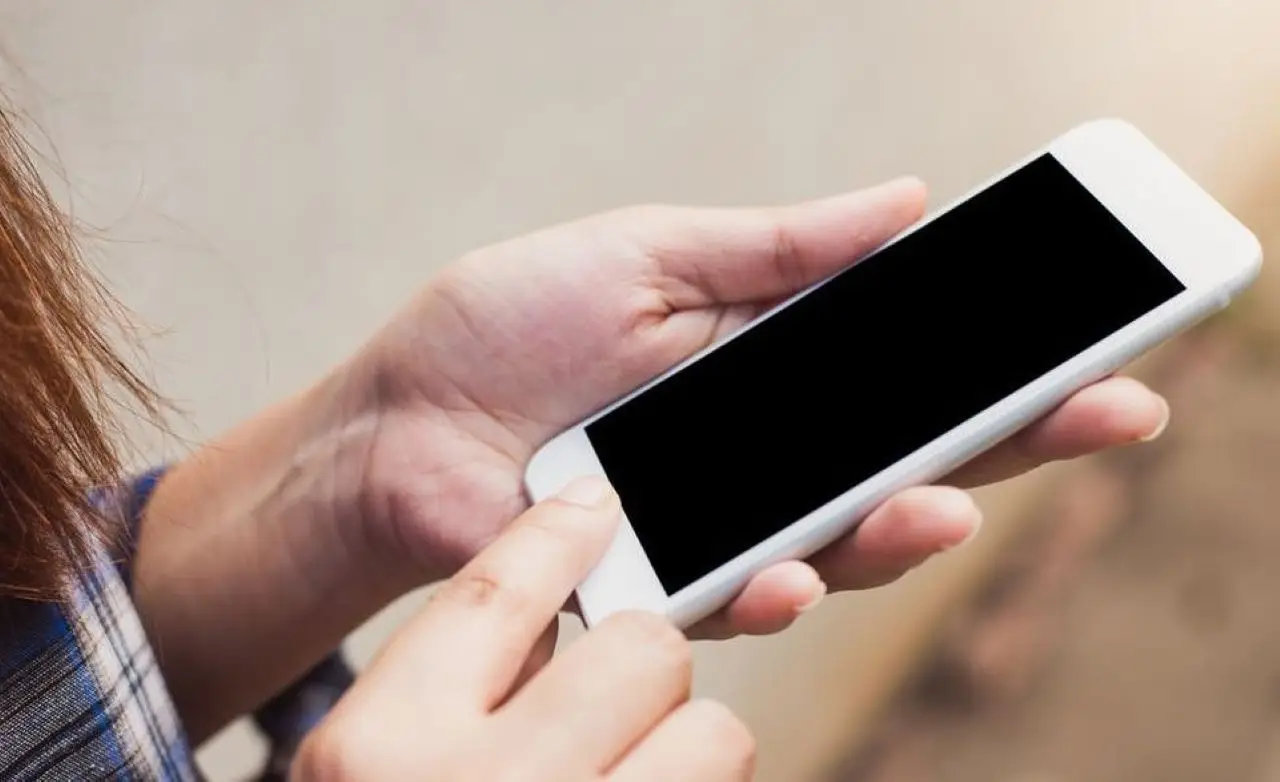 Attenzione alle chiamate perse: ecco la truffa telefonica che svuota il tuo credito