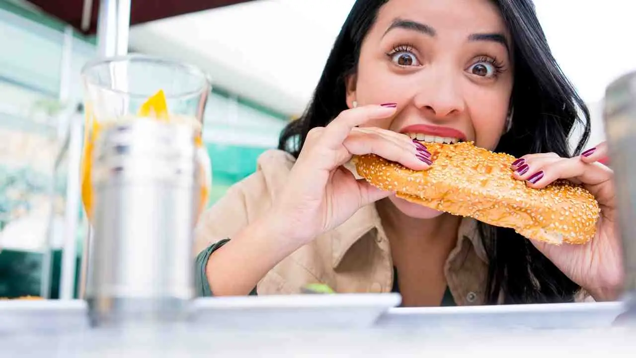 Il segreto per evitare le malattie non è mangiare bene: ecco cosa dice la scienza